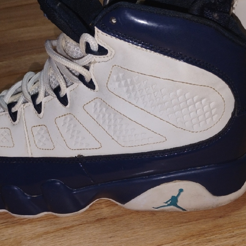 Air Jordan 9 Retro “Flint Grey / French Blue” – White and Navy Athletic Sneakers - Picture 4 of 12